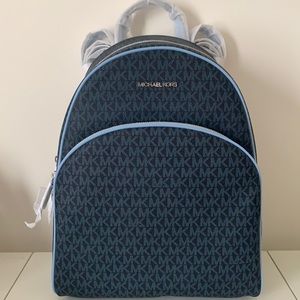 NWT Michael Kors Abbey Large Logo Backpack